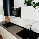 Saraeco Lägenhet Como